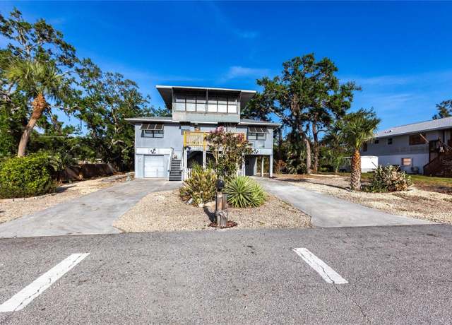 Property at 1851 Scenic Dr, Venice, FL 34293, 3 beds, 3 baths