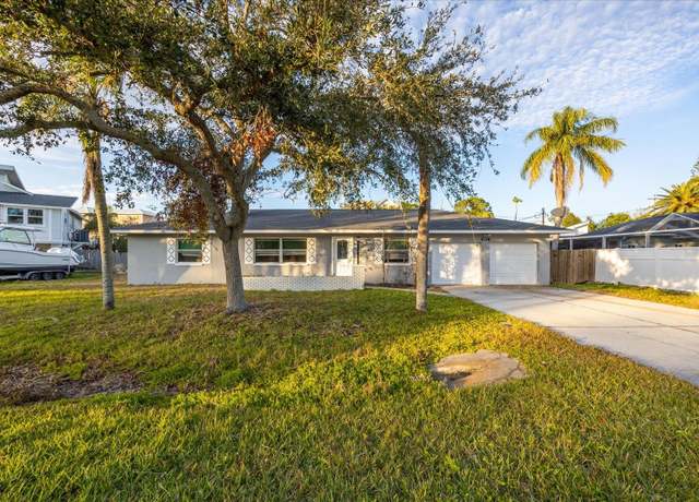 Property at 608 Florida Blvd, Crystal Beach, FL 34681, 3 beds, 2 baths