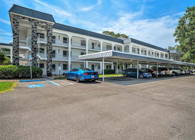 Property at 4801 Airport Rd #118, Zephyrhills, FL 33542, 1 bed, 1 bath