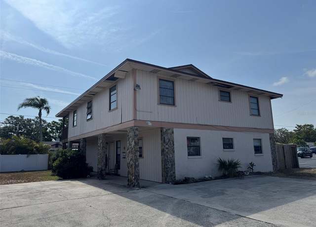 Property at 3033 16th St N, St Petersburg, FL 33704, 5 beds, 3 baths
