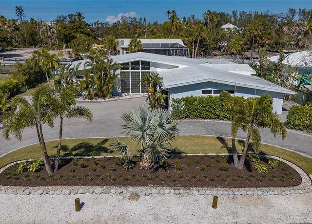 Property at 619 Buttonwood Dr, Longboat Key, FL 34228, 3 beds, 2 baths