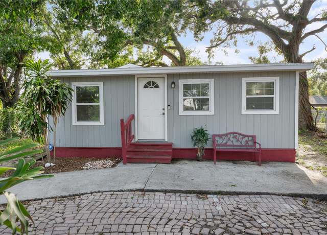 Property at 2005 Gillespie Ave, Sarasota, FL 34234, 2 beds, 1 bath
