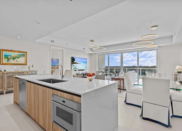 Property at 1020 Sunset Point Rd #510, Clearwater, FL 33755, 3 beds, 3 baths