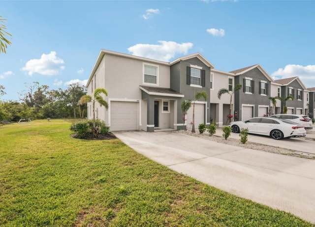 Property at 8600 Milestone Dr, Sarasota, FL 34238, 3 beds, 2.5 baths