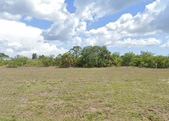 Property at 1424 NE 23rd Ter, Cape Coral, FL 33909