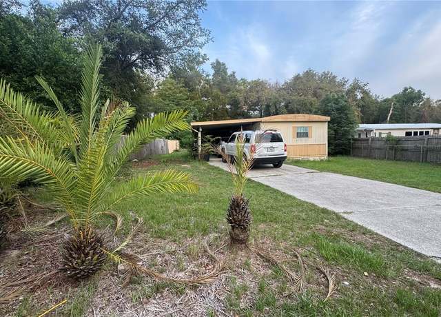 Property at 12565 SE 143rd Ct, Ocklawaha, FL 32179, 2 beds, 2 baths