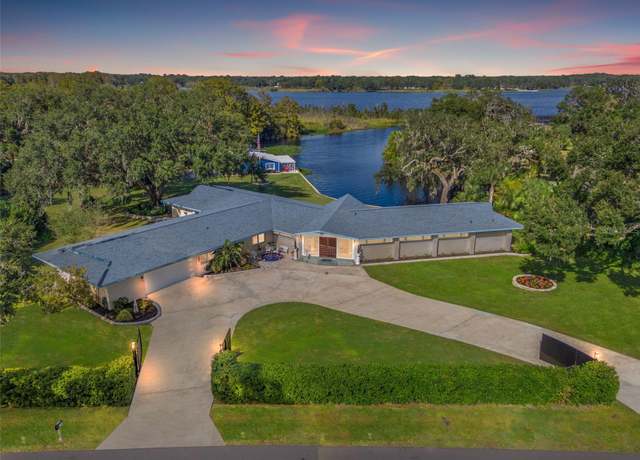 Property at 8711 E Cresco Ln, Inverness, FL 34450, 5 beds, 6 baths