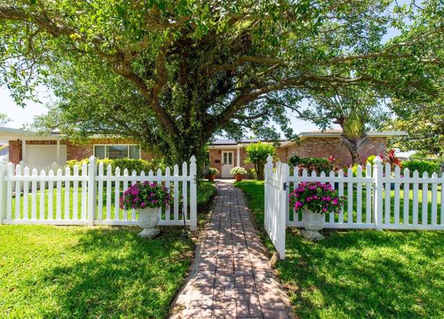 Property at 6592 19th Way N, St Petersburg, FL 33702, 3 beds, 2 baths