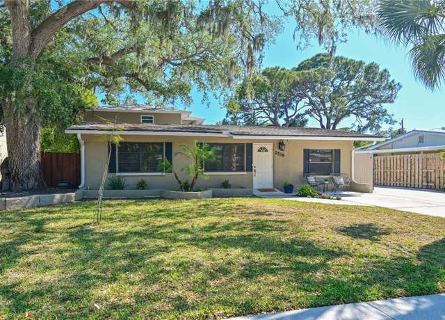 Property at 2538 Floyd St, Sarasota, FL 34239, 5 beds, 3 baths