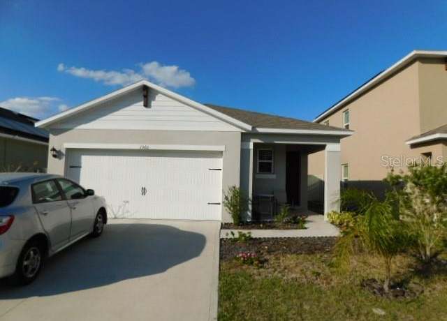 Property at 1360 Berry Ln, Davenport, FL 33837, 3 beds, 2 baths