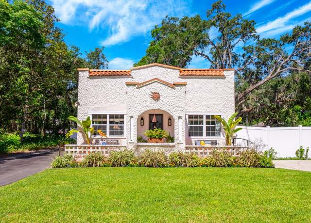 Property at 306 Albany Ave, Deland, FL 32724, 2 beds, 1 bath