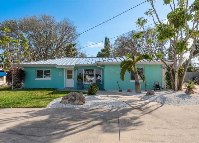 Property at 2010 Bayview Pl, Indian Rocks Beach, FL 33785, 3 beds, 2 baths