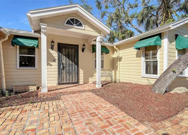 Property at 8440 Midnight Pass Rd, Sarasota, FL 34242, 4 beds, 3 baths