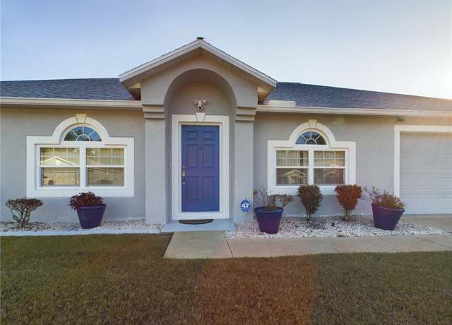 Property at 9 Kaiser Pl, Palm Coast, FL 32164, 4 beds, 2 baths