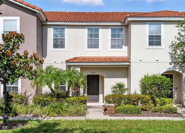 Property at 1010 Las Fuentes Dr, Kissimmee, FL 34746, 3 beds, 2.5 baths