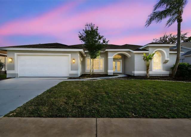 Property at 8818 Poe Dr, Hudson, FL 34667, 3 beds, 2.5 baths