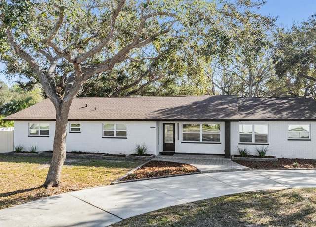 Property at 5744 150th Ave N, Clearwater, FL 33760, 4 beds, 3 baths