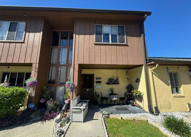 Property at 7228 Cypress Cove Rd #5, Jacksonville, FL 32244, 3 beds, 2.5 baths