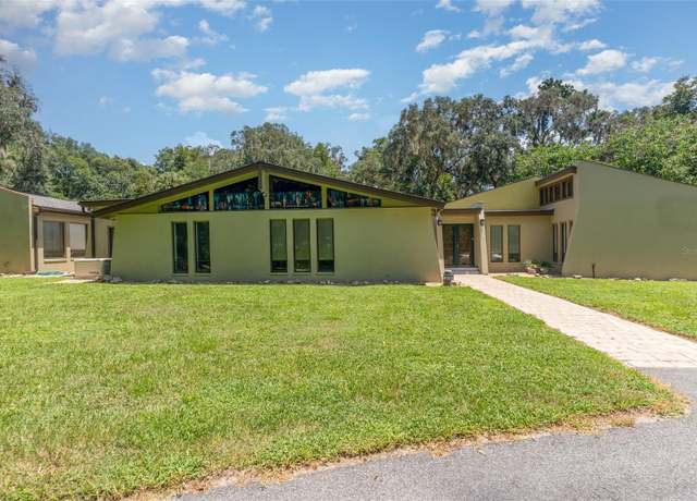 Property at 310 SW 35th St, Ocala, FL 34471, 5 beds, 4.5 baths