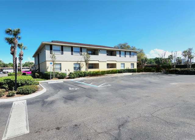 Property at 552 Golden Raintree Pl, Brandon, FL 33510, 2 beds, 2 baths
