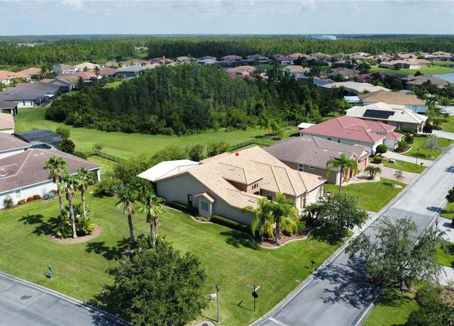 Property at 203 Escondido Ct, Poinciana, FL 34759, 3 beds, 3.5 baths