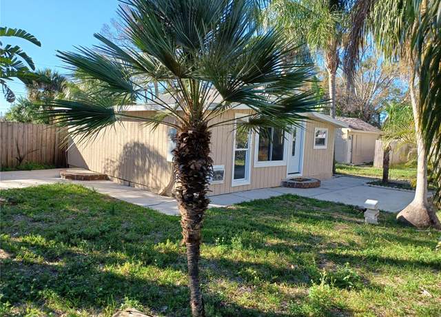 Property at 711 Smith St, Clearwater, FL 33756, 2 beds, 1 bath