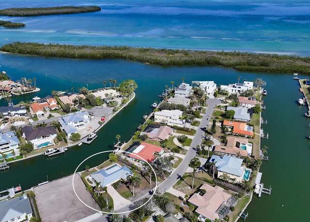 Property at 721 Old Compass Rd, Longboat Key, FL 34228, 3 beds, 2 baths