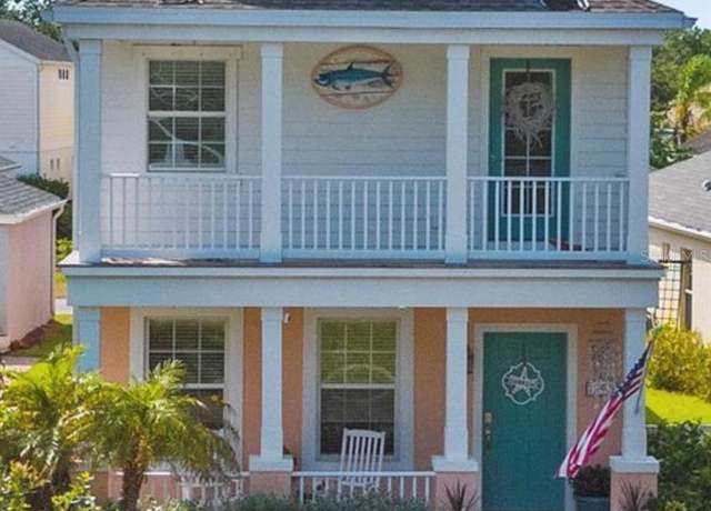 Property at 12520 Shimmering Oak Cir, Venice, FL 34293, 3 beds, 2.5 baths