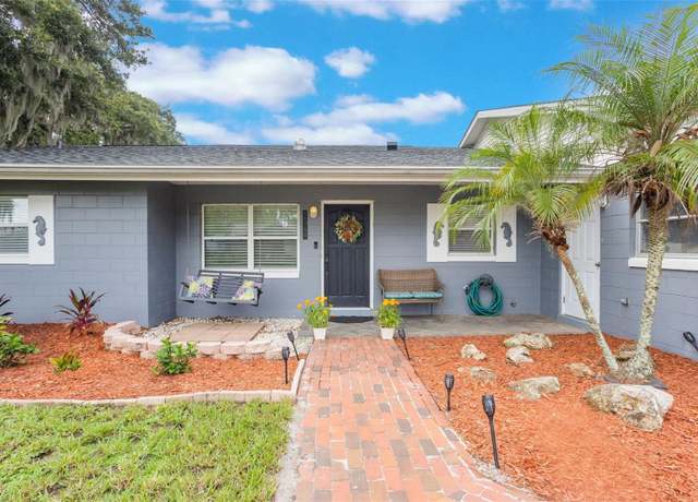 Property at 11750 Watts Ct, Tavares, FL 32778, 3 beds, 2 baths