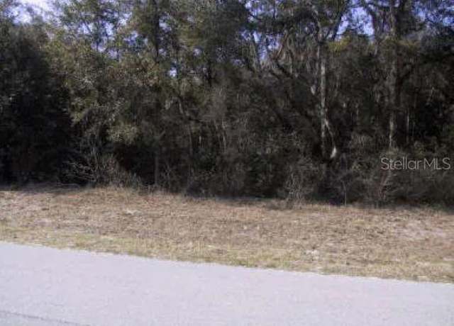 Property at 5 W Park Ave, Chiefland, FL 32626