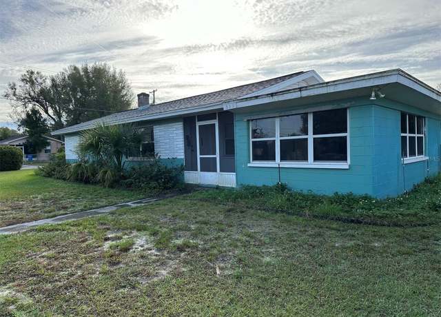 Property at 511 Pilaklakaha Ave, Auburndale, FL 33823, 3 beds, 1 bath