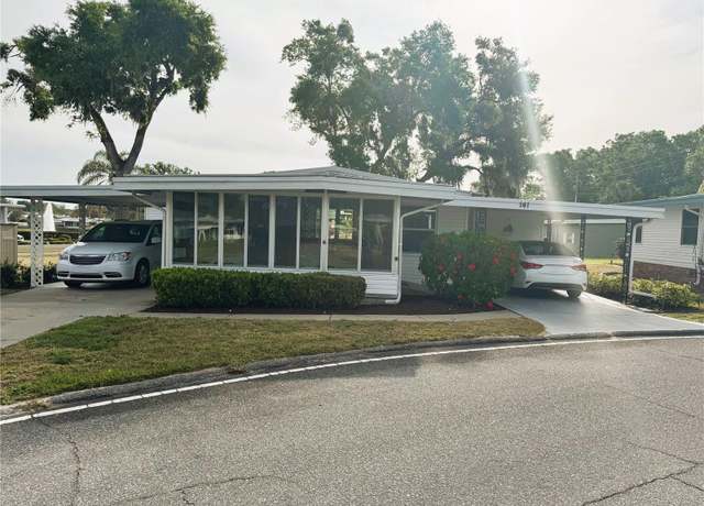Property at 141 Aspen Cir, Leesburg, FL 34748, 2 beds, 2 baths