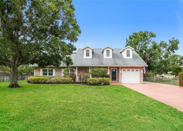 Property at 4611 W 18th Ave, Bradenton, FL 34209, 4 beds, 3 baths