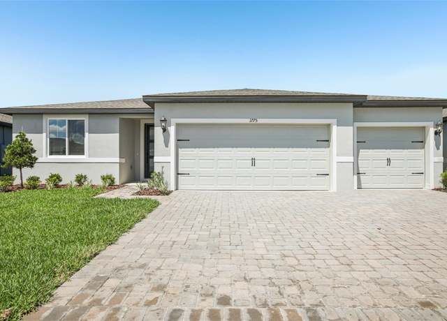 Property at 1775 Draughton Dr, Zephyrhills, FL 33541, 4 beds, 3 baths