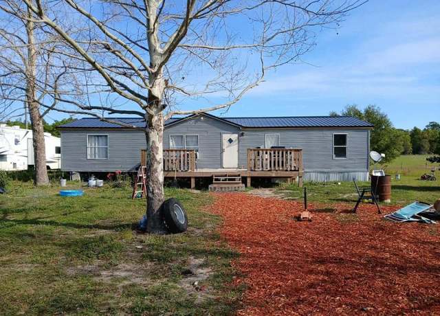 Property at 9851 NE 60 St, Bronson, FL 32621, 3 beds, 2 baths