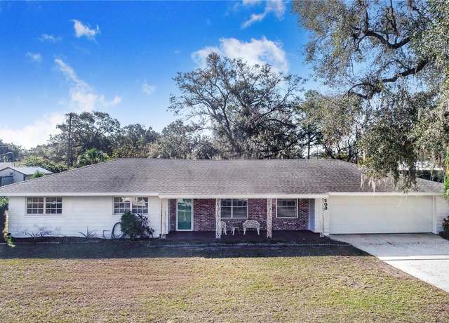 Property at 203 E Orange St, Davenport, FL 33837, 3 beds, 2 baths