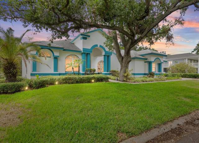 Property at 7314 Hunt Club Ln, Seminole, FL 33776, 5 beds, 3 baths