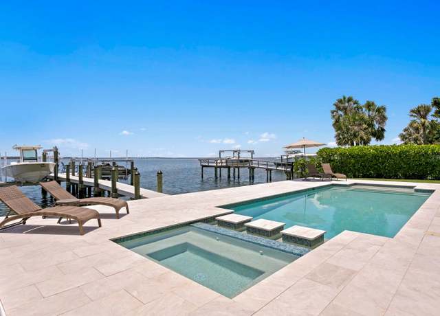 Property at 5110 W Longfellow Ave, Tampa, FL 33629, 6 beds, 6.5 baths