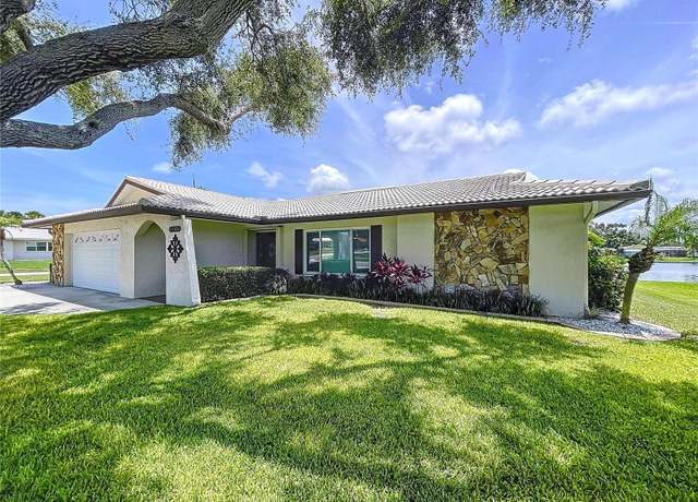 Property at 11141 Carla Dr, Largo, FL 33774, 3 beds, 2 baths