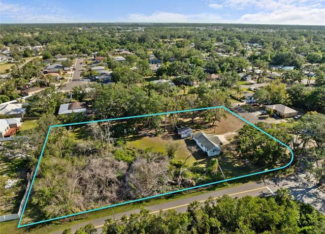 Property at 611 29th St E, Bradenton, FL 34208, 2 beds, 1 bath