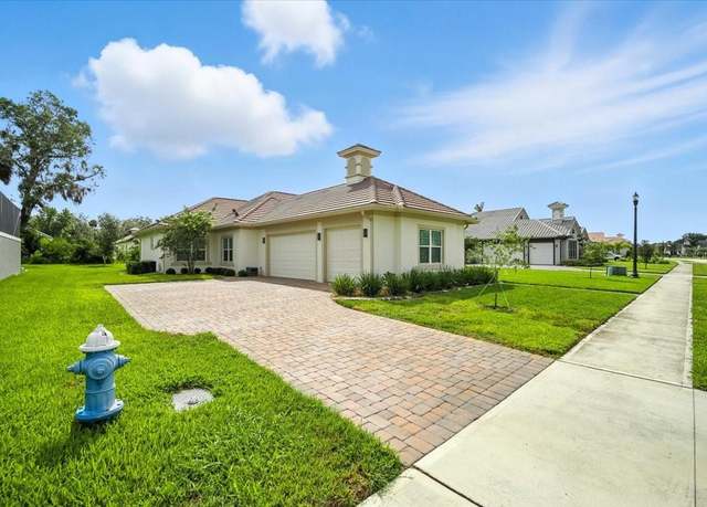 Property at 74 New Leatherwood Dr, Palm Coast, FL 32137, 4 beds, 3 baths