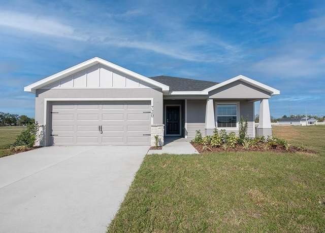 Property at 720 Bayside Blvd, Winter Haven, FL 33881, 4 beds, 2 baths