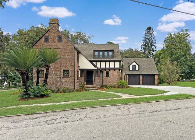 Property at 1689 Lakeshore Dr, Eustis, FL 32726, 4 beds, 3.5 baths