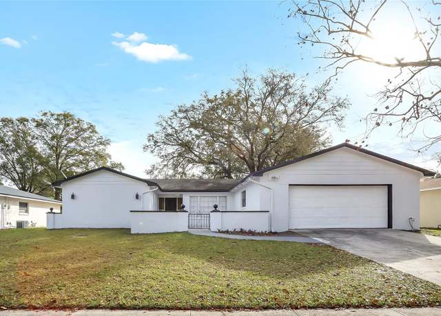 Property at 621 Ashberry Ln, Altamonte Springs, FL 32714, 4 beds, 2 baths