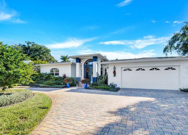 Property at 105 Estado Way NE, St Petersburg, FL 33704, 3 beds, 3 baths