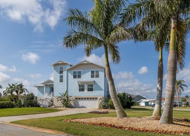 Property at 5040 Waterside Dr, Port Richey, FL 34668, 3 beds, 3 baths