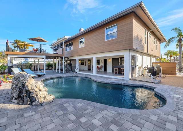 Property at 521 Cummings St, Sarasota, FL 34242, 3 beds, 3 baths