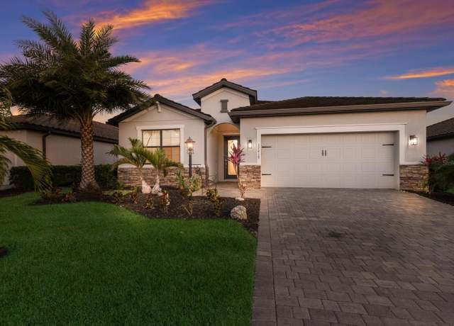 Property at 17418 Blue Ridge Pl, Lakewood Ranch, FL 34211, 3 beds, 3 baths