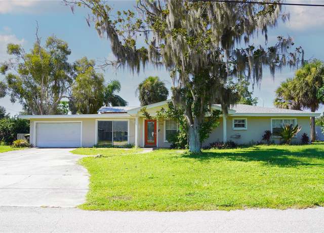 Property at 113 Citrus Dr, Winter Haven, FL 33884, 3 beds, 2 baths