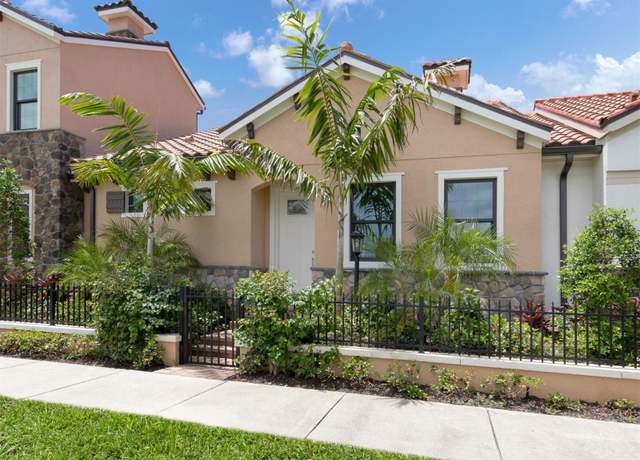 Property at 930 E Venice Ave, Venice, FL 34285, 2 beds, 2 baths